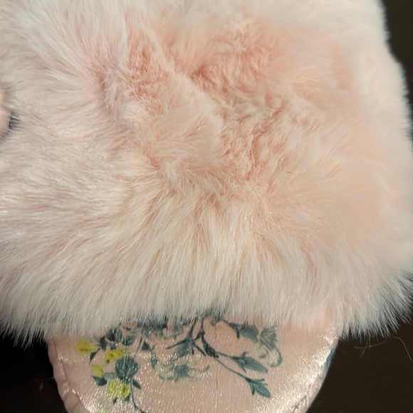 Inc International Concepts Printed Faux Fur Slide Slippers & Sleep Mask … - Picture 5 of 7